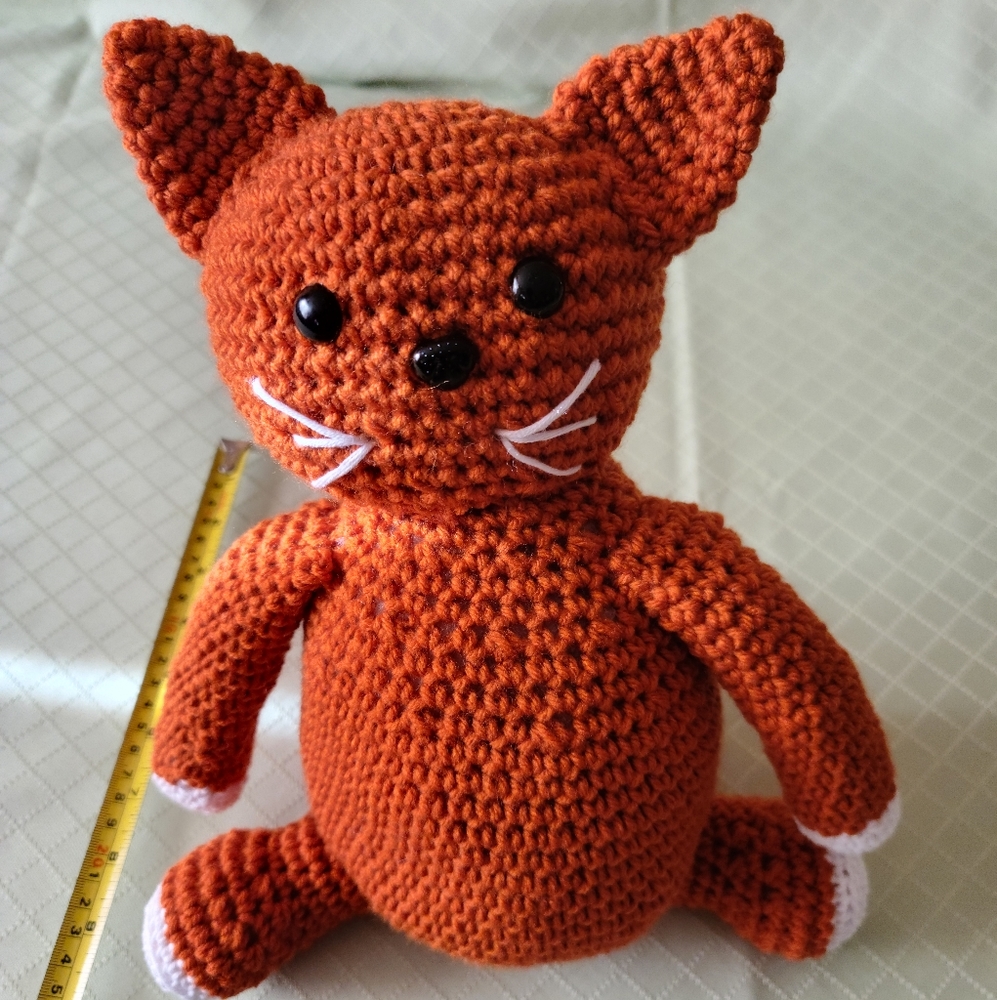 Amigurumi Crochet Stuffed Animals: Cat